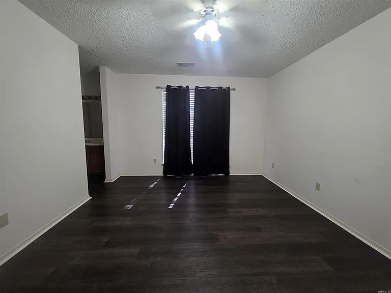 1608 Waldron Cv — Photo 10