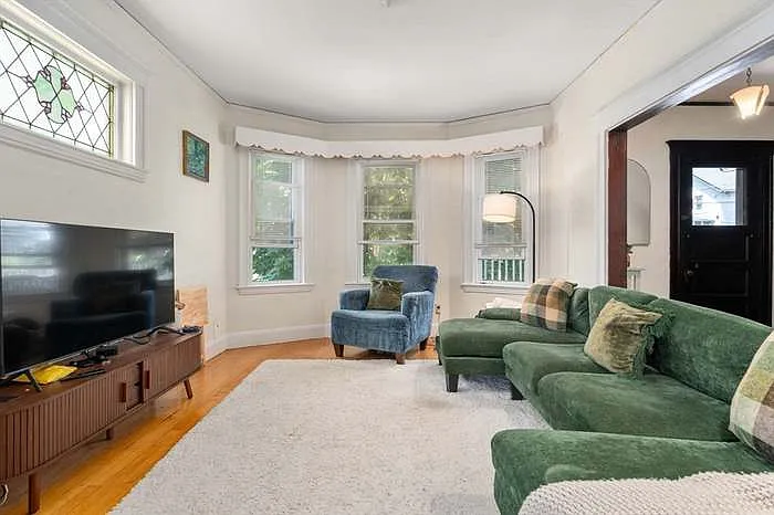 124 Brooks St #2 — Photo 2