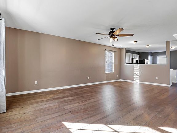 4th image of 1263 Cloverview St