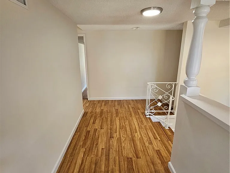4642 Briggs Ave — Photo 5