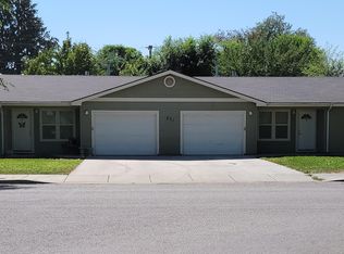 201 W 1st St #B, Middleton, ID 83644