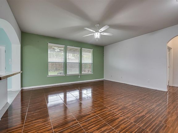 4th image of 14525 Logan Springs Dr