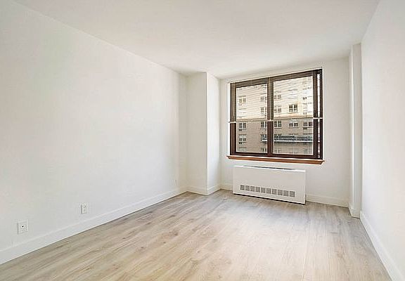 5th image of 108 E 96th St APT 14C