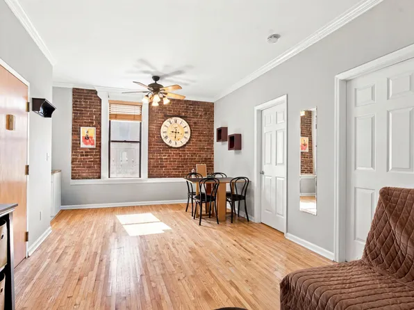 300 1st Street image 1 of 13