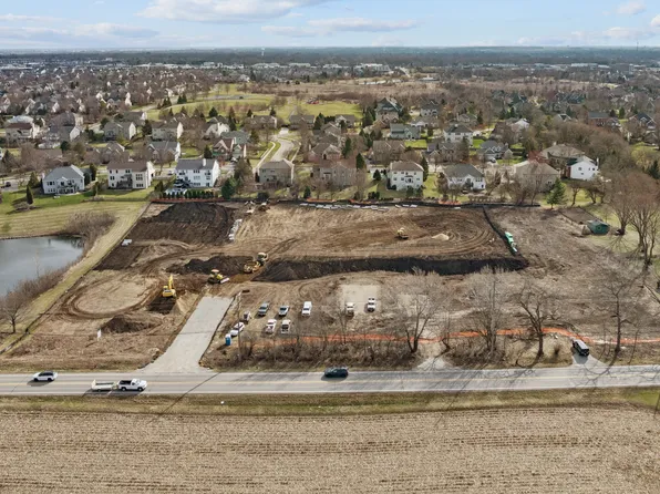 Prairie Grove Dr Unit 8B, Geneva, IL 60134