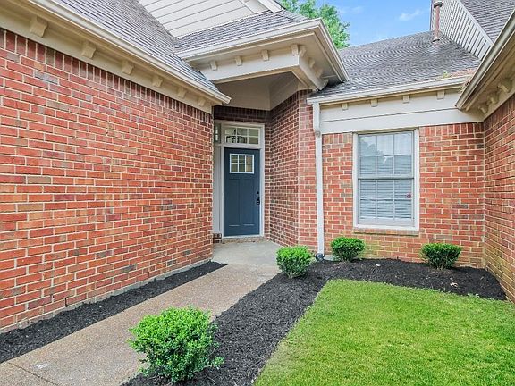 2nd image of 4093 Muirfield Dr