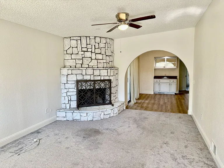 890 Athan Ave — Photo 7