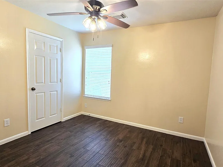 2014 Pinecreek Pass Ln — Photo 19