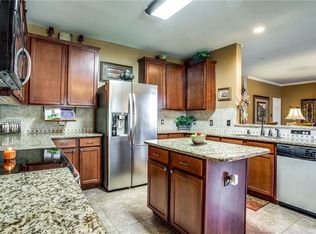 601 Bushdale Dr, Arlington, TX 76002