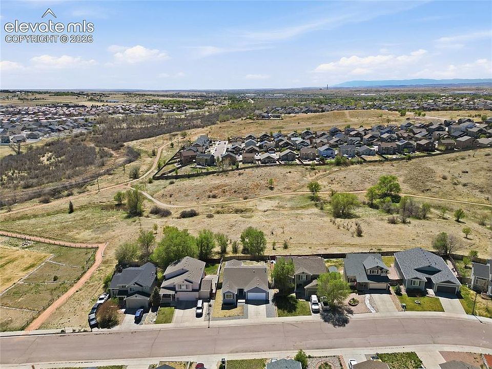 2nd image of 760 Winebrook Way