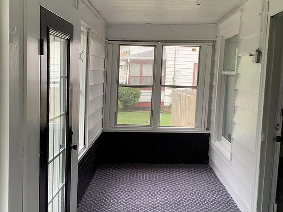2nd image of 120 Howard Ave