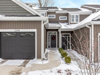 2344 Watertown Way NE, Grand Rapids, MI, 49505
