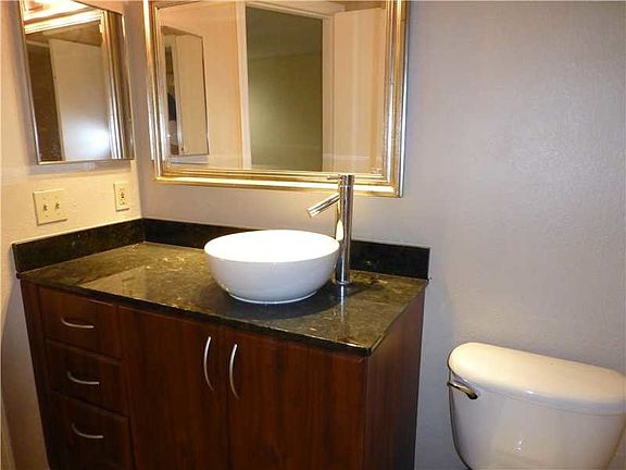 4th image of 2946 S University Dr APT 7102