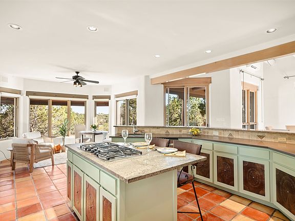 3rd image of 25 Bluestem Dr