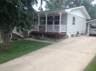 229 Wedgewood Dr, Rapid City, SD 57702