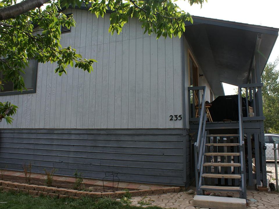 2nd image of 235 Cottonwood Dr