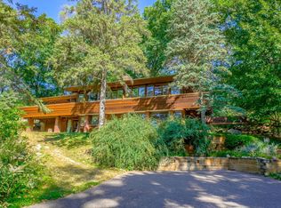 3 Long Marsh Ln, North Oaks, MN 55127