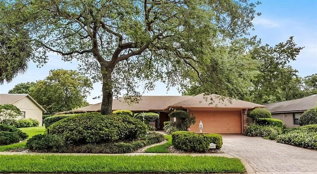 3 bed, 2.0 bath, 1723 sqft, $2,750 — Photo 1