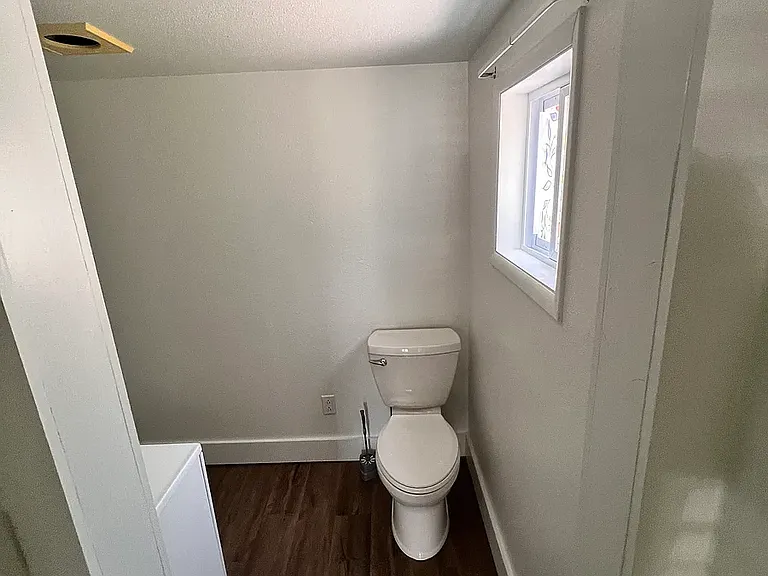 304 West St — Photo 14