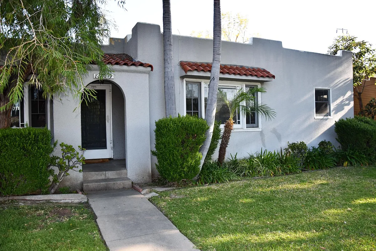 Building Photo - 817-819 E Palm Ave