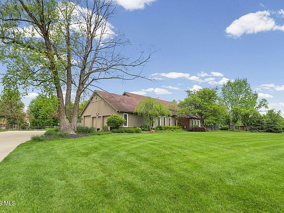 4th image of 25673 Willowbend Rd