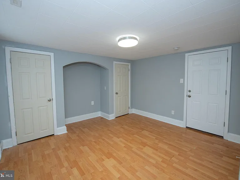225 Old Soldiers Rd #B — Photo 18