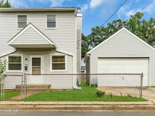 712 Monmouth Parkway, North Middletown, NJ 07748