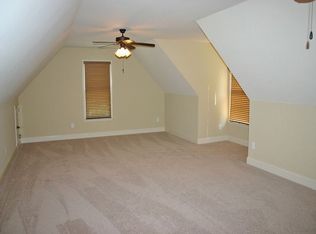 210 Amberleigh Cir, White, GA 30184