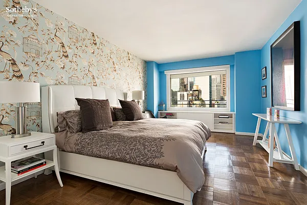 Sold by Sotheby's International Realty | media 13