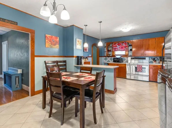 198 Main St, Rockport, MA 01966