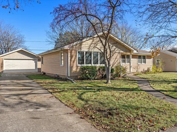 308 South Elmwood AVENUE, Burlington, WI 53105