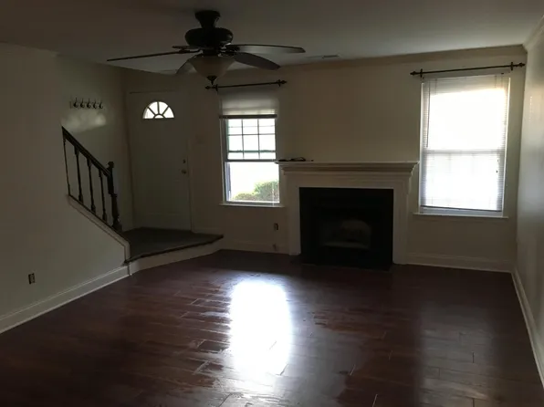 3 Eaton Ct, Newtown, PA 18940