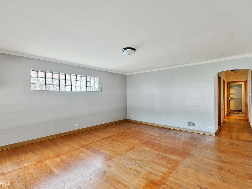 7049 N Caldwell Ave, Chicago, IL 60646 Zillow