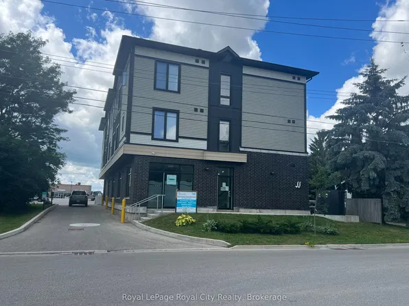 71 Victoria St #301, East Zorra Tavistock, ON N0B 2R0