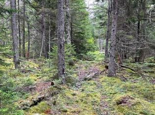 140 Pequot Rd, Vinalhaven, ME 04863