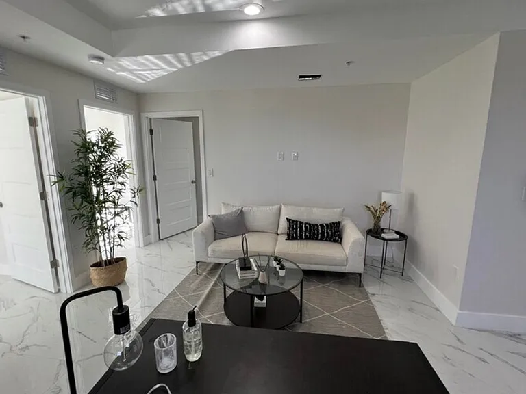 1860 NW 24th Ave #302 — Photo 9