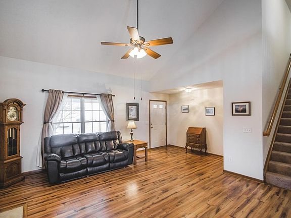 3rd image of 7875 Antonio Ln