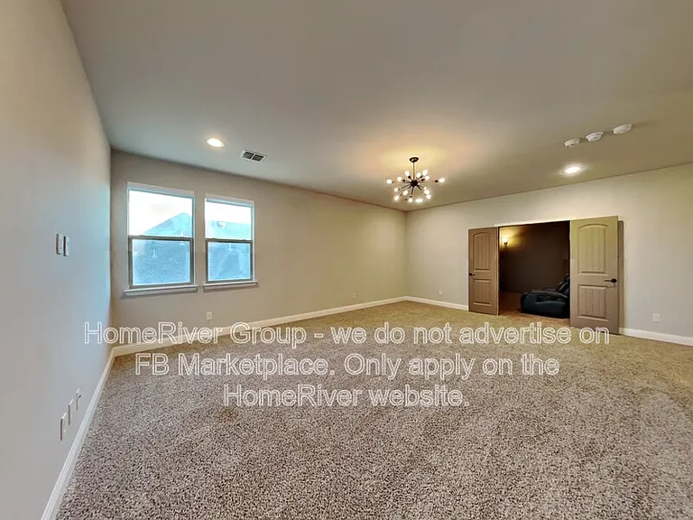 941 Jessica Ln — Photo 17