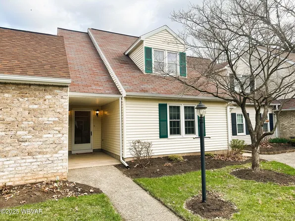 414 Wyndham Ct, Williamsport, PA 17701