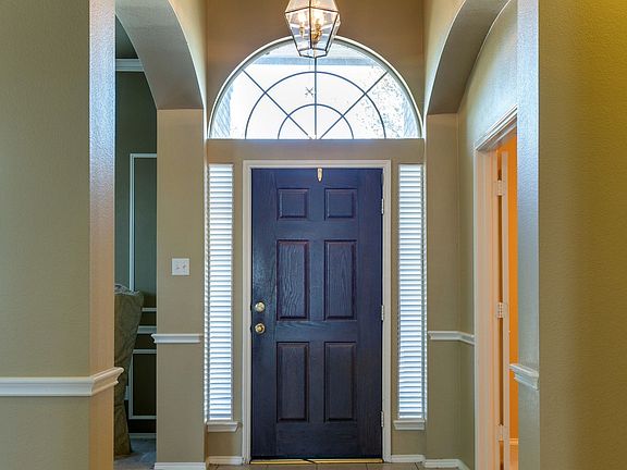 4th image of 510 Althea Dr