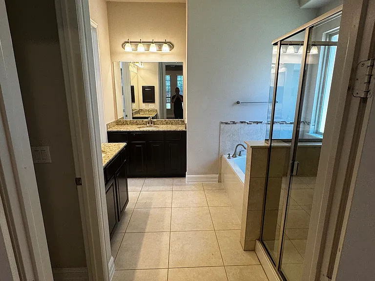 12648 Hollister Dr — Photo 16