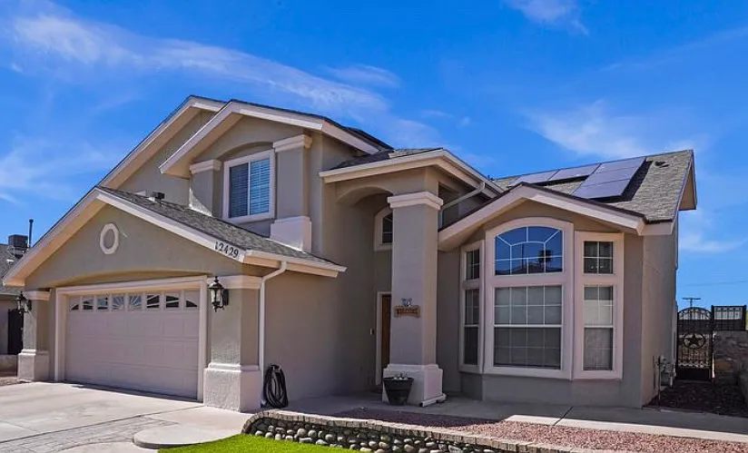 3 bed, 2.5 bath, 2118 sqft, $1,950 — Photo 2