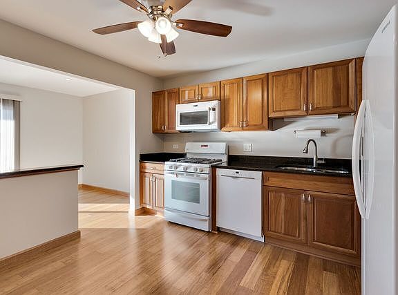 4th image of 947 Cumberland Ct APT Aa1