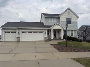 317 Indigo Dr, Port Washington, WI