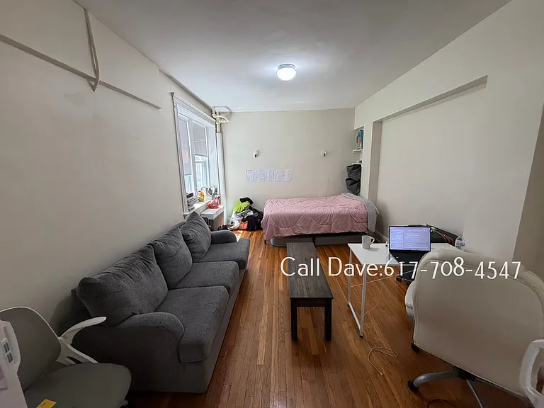 1800 Commonwealth Ave #4 — Photo 2