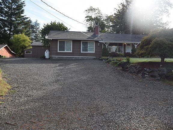 2nd image of 1716 Stewart St