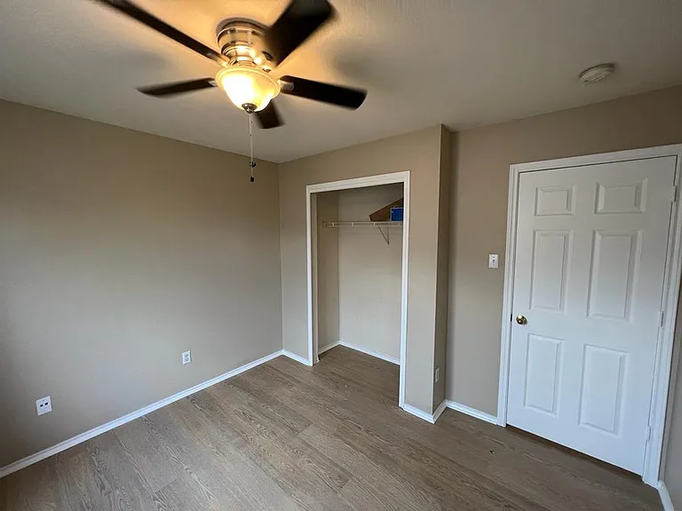 13908 Harris Ridge Blvd #B — Photo 10