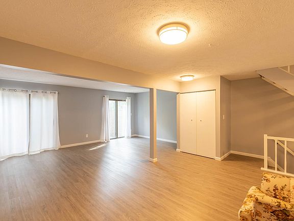 2nd image of 4456 Habersham Ln N #224