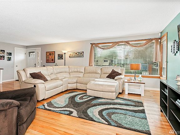 3rd image of 7319 69th Ave NE