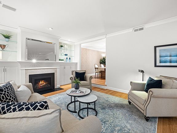 3rd image of 1190 Bayberry Rd